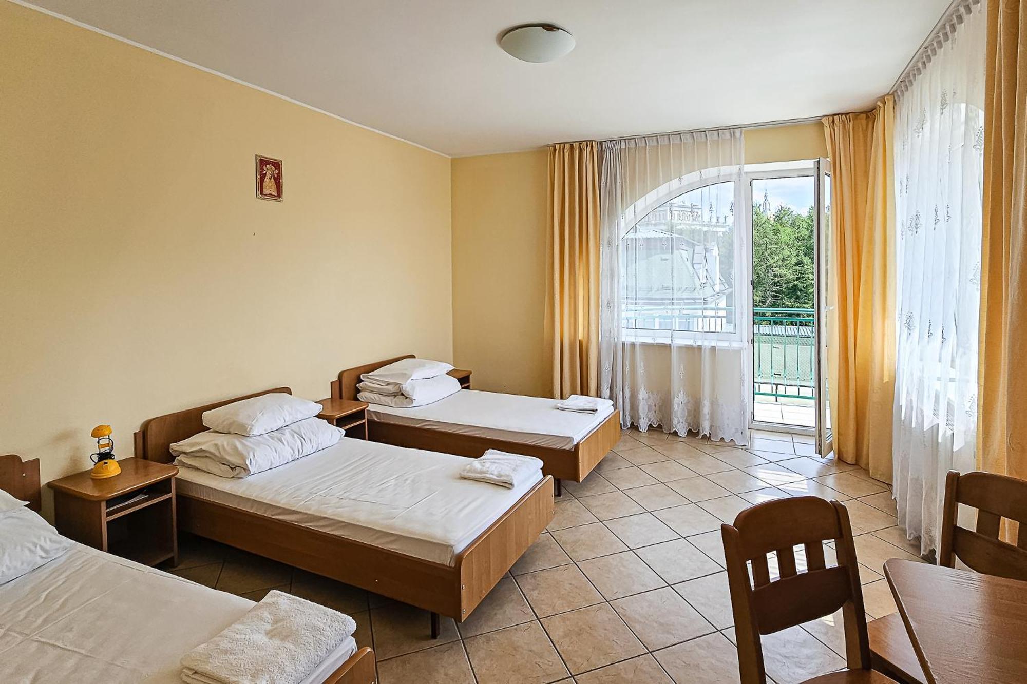 Hotel Dom Pielgrzyma Arka Licheń Exterior foto